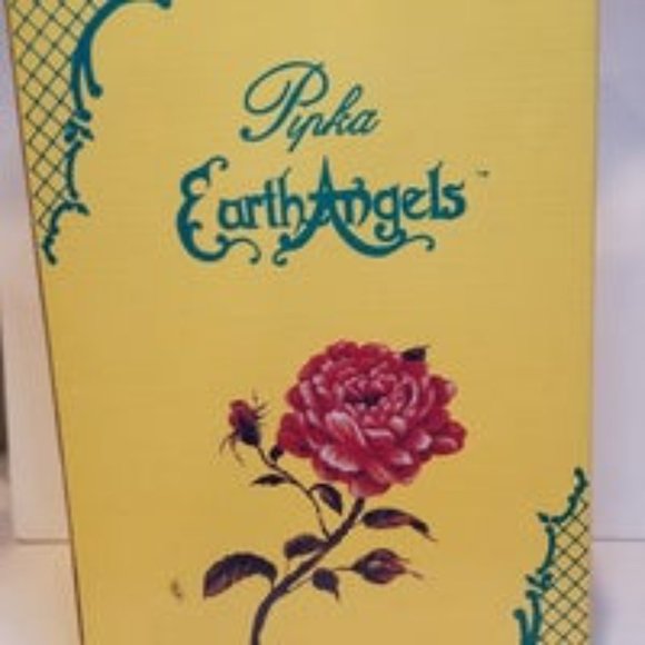 Pipka Earth Angels Whitney Wedding Angel limited edition statue home decor gift - Picture 8 of 8